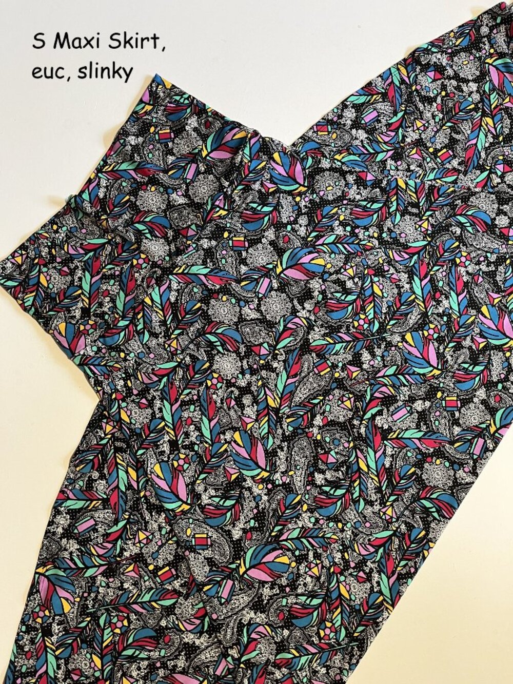 Small Lularoe Maxi Skirts, black and white paisley with multi feathers, slinky